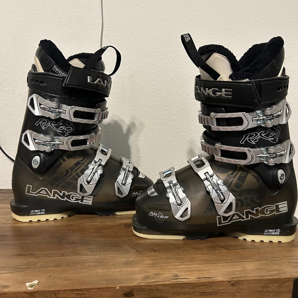 Lange Ski Boots